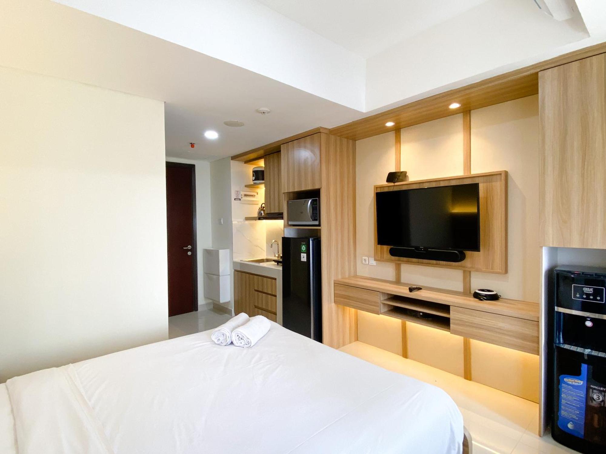 Homey And Warm Studio Room Pollux Chadstone Apartment By Travelio Cikarang Luaran gambar